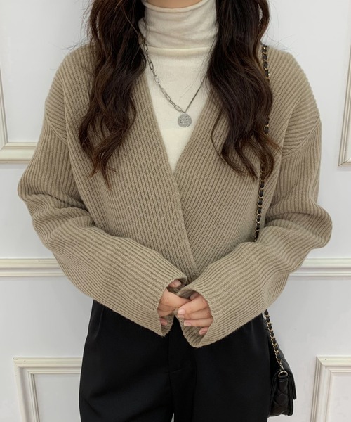 ECLIN(エクラン)の「カシュクールニットプルオーバー(ニット/セーター・レディース・ブラック/ベージュ/ブラウン/グレー/アイボリー・FREE)」の5枚目の写真
