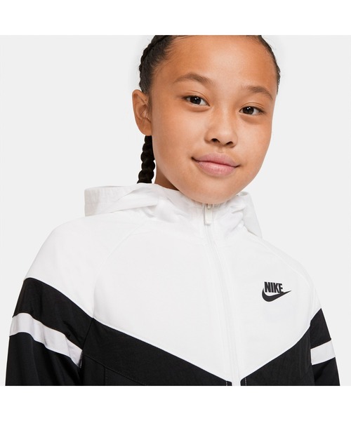 NIKE（ナイキ）の「ナイキ NIKE ナイキ YTH POLY ウーブン OVRLY トラックスーツ（ジャージ・キッズ・ブラック/ホワイト×ブラック・150cm/160cm/130cm/140cm）」の3枚目の写真