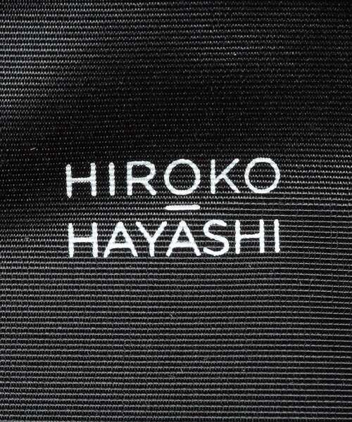 HIROKO HAYASHI(ヒロコハヤシ)の「COLOSSEO(コロッセオ)クロワッサンバッグ(ハンドバッグ・レディース・ホワイト系6/ブラック系3・00)」の15枚目の写真