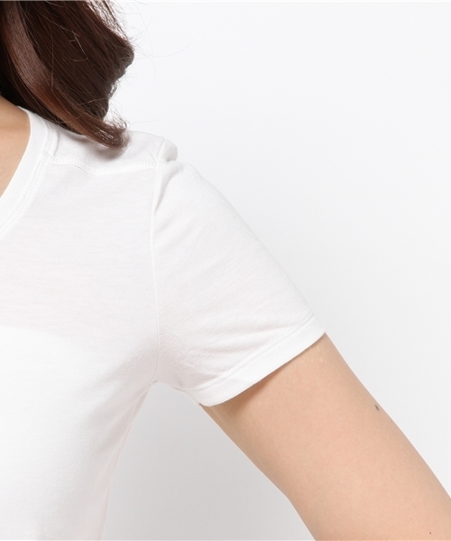 AZUL by moussy（アズールバイマウジー）の「30/-CVC天竺BCヨーク切替R/N半袖PO（Tシャツ/カットソー・レディース・オフホワイト/ブラック/ネイビー/ホワイト系その他/ブラック系その他・X-SMALL/SMALL/LARGE/MEDIUM）」の11枚目の写真