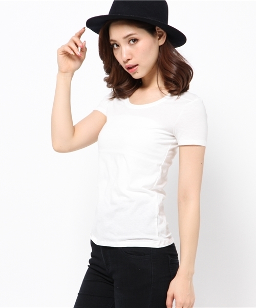 AZUL by moussy（アズールバイマウジー）の「30/-CVC天竺BCヨーク切替R/N半袖PO（Tシャツ/カットソー・レディース・オフホワイト/ブラック/ネイビー/ホワイト系その他/ブラック系その他・X-SMALL/SMALL/LARGE/MEDIUM）」の13枚目の写真