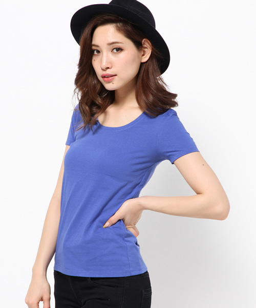 AZUL by moussy（アズールバイマウジー）の「30/-CVC天竺BCヨーク切替R/N半袖PO（Tシャツ/カットソー・レディース・オフホワイト/ブラック/ネイビー/ホワイト系その他/ブラック系その他・X-SMALL/SMALL/LARGE/MEDIUM）」の15枚目の写真