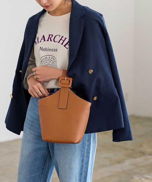 KOBE LETTUCE（コウベレタス）の「2wayステッチワンハンドルバッグ（ハンドバッグ・レディース・グレイッシュベージュ/ブラック系その他/ホワイト系その他/キャメル・FREE）」の4枚目の写真