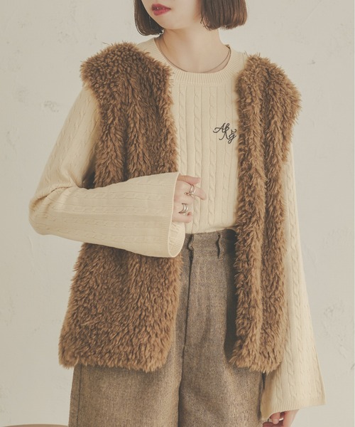 Ambre Neige(アンブルネージュ)の「ロゴケーブルフレアニット/【WEB/EC限定商品】(ニット/セーター・レディース・ダークブラウン/アイボリー・FREE)」の11枚目の写真