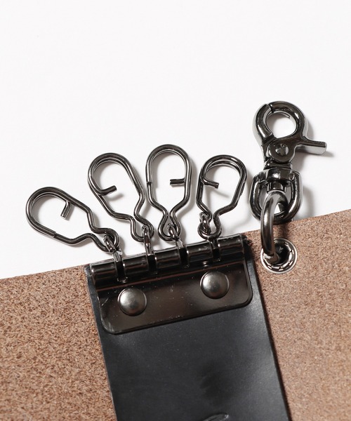MR.OLIVE(ミスターオリーブ)の「MR.OLIVE/ミスターオリーブ E.O.I / HORWEEN CHROMEXCEL LEATHER / 2DOTS KEY CASE キーケース レザーケース(キーケース/キーアクセサリー・メンズ・ブラウン/ブラック・FREE)」の6枚目の写真