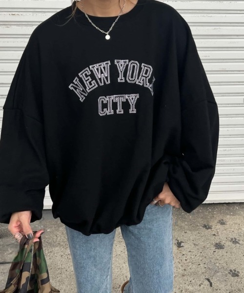 ISOOK（アイスー）の「Big sized logo sweat / ビッグサイズロゴスウェット（chiica select）（スウェット・レディース・ブラック/ホワイト・FREE）」の2枚目の写真