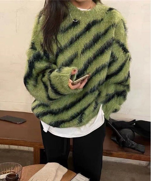 me+em select(ミームセレクト)の「※※ビッグシルエットモヘアライクゼブラニット / big silhouette mohair like zebra knit(ニット/セーター・レディース・ピンク/グリーン/グレー・FREE)」の14枚目の写真