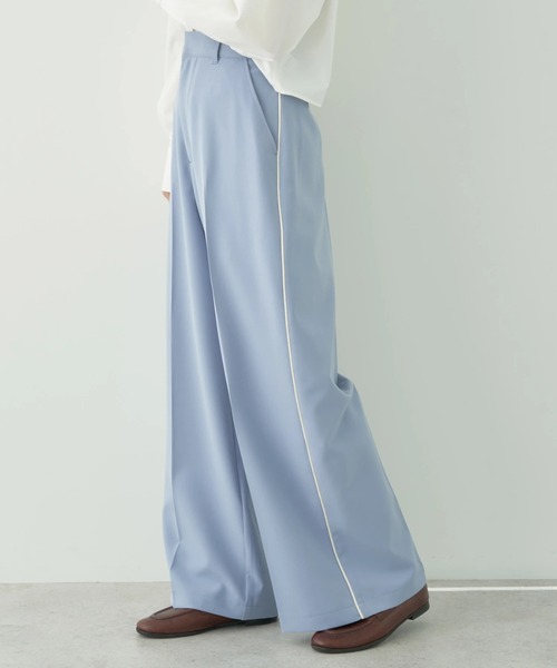 earth music&ecology（アースミュージックアンドエコロジー）の「サイドラインパンツ（その他パンツ・レディース・ダークブラウン/ベージュ/ブルー・S/M）」の3枚目の写真