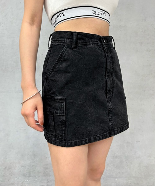 WHO'S WHO gallery（フーズフーギャラリー）の「カーゴミニスカート（スカート・レディース・カーキ/ベージュ/ブラック/ブルー/サックスブルー/ブラック系その他/オフホワイト・FREE）」の4枚目の写真