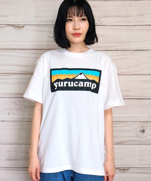 THE BAREFOOT(ベアフット)の「【 ゆるキャン△ 】プリント Tシャツ AKRYUR TSHIRT ACR(Tシャツ/カットソー・メンズ・ブラック/その他1/その他2/ホワイト/ブラック系・MEDIUM/LARGE/X-LARGE)」の1枚目の写真
