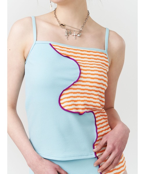 PAMEO POSE（パメオポーズ）の「Wavy Line Cami Bikini（水着・レディース・スカイブルー/ホワイト/ネイビー系・FREE）」の9枚目の写真