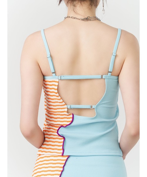 PAMEO POSE（パメオポーズ）の「Wavy Line Cami Bikini（水着・レディース・スカイブルー/ホワイト/ネイビー系・FREE）」の13枚目の写真