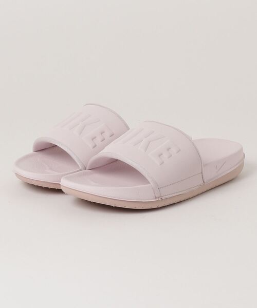 NIKE(ナイキ)の「NIKE/ナイキ WSオフコートスライド(サンダル・レディース・ベビーピンク・23cm/24cm/25cm/22cm)」の1枚目の写真