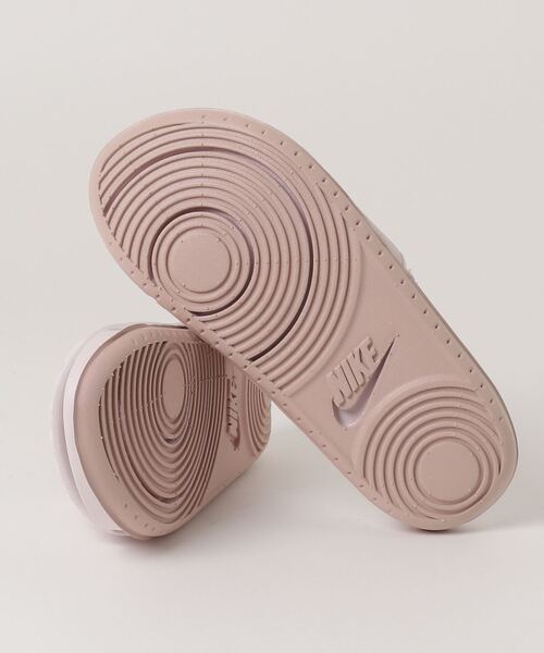 NIKE(ナイキ)の「NIKE/ナイキ WSオフコートスライド(サンダル・レディース・ベビーピンク・23cm/24cm/25cm/22cm)」の4枚目の写真