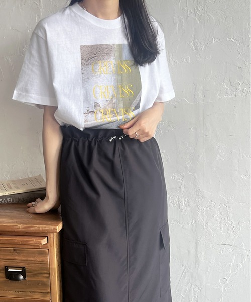 LIAN(リアン)の「フォトプリントロゴTシャツ(Tシャツ/カットソー・レディース・ブラック/レッド/オフホワイト/イエロー/グリーン/オートミール・FREE)」の21枚目の写真