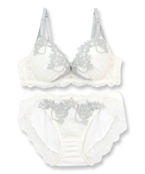 fran de lingerie（フランデランジェリー）の「レース・オン・レースの繊細ランジェリーすっきりラインの谷間メイクブラ 「シャンドフルール」 ブラジャー（ブラ&ショーツ・レディース・ミント/オレンジ/アイボリー・B75/C70/D65/E70/F65/F75/B70/C65/D70/E65/E75/G65/G75/C75/F70/B65/D75/G70）」の11枚目の写真