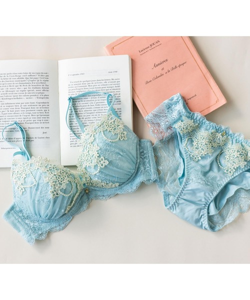 fran de lingerie（フランデランジェリー）の「レース・オン・レースの繊細ランジェリーすっきりラインの谷間メイクブラ 「シャンドフルール」 ブラジャー（ブラ&ショーツ・レディース・ミント/オレンジ/アイボリー・B75/C70/D65/E70/F65/F75/B70/C65/D70/E65/E75/G65/G75/C75/F70/B65/D75/G70）」の14枚目の写真