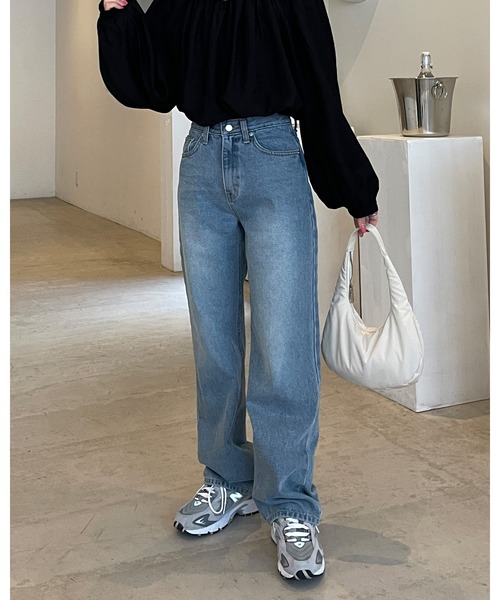 LE MORE（リモア）の「ストレートデニムパンツ（デニムパンツ・レディース・ブルー・S/M）」の6枚目の写真