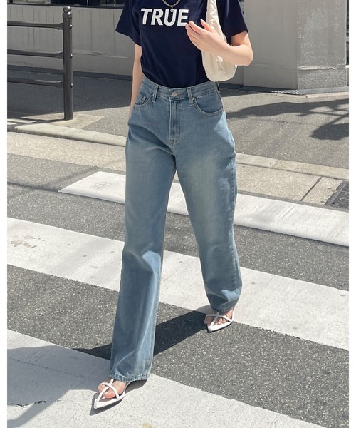 LE MORE（リモア）の「ストレートデニムパンツ（デニムパンツ・レディース・ブルー・S/M）」の4枚目の写真