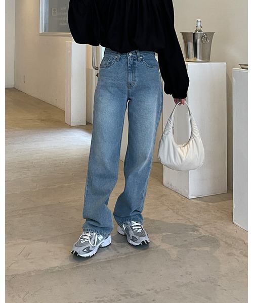 LE MORE（リモア）の「ストレートデニムパンツ（デニムパンツ・レディース・ブルー・S/M）」の13枚目の写真