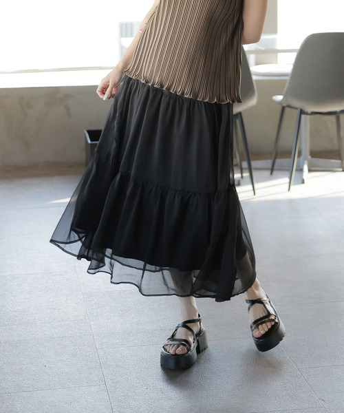 Doula Doula（ドゥーラドゥーラ）の「ティアードシアーロングスカート（スカート・レディース・ホワイト/ブラック/グレー・FREE）」の9枚目の写真