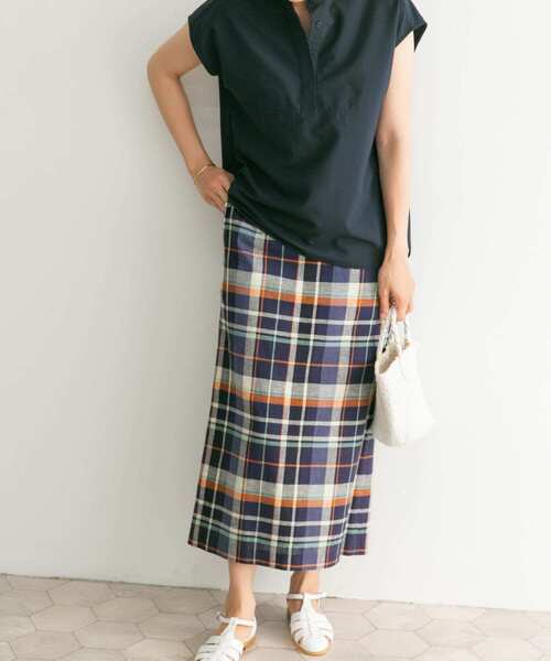 URBAN RESEARCH DOORS（アーバンリサーチドアーズ）の「カラーチェックセミタイトスカート（スカート・レディース・ベージュ系その他/ブルー系その他・SMALL/MEDIUM）」の10枚目の写真