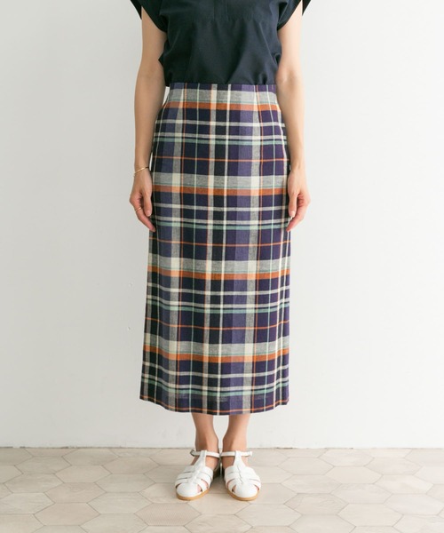 URBAN RESEARCH DOORS（アーバンリサーチドアーズ）の「カラーチェックセミタイトスカート（スカート・レディース・ベージュ系その他/ブルー系その他・SMALL/MEDIUM）」の6枚目の写真