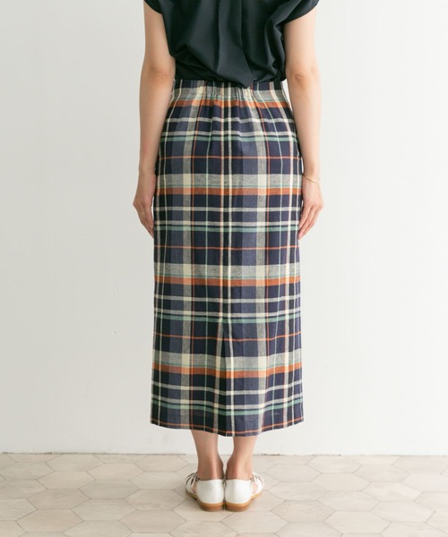 URBAN RESEARCH DOORS（アーバンリサーチドアーズ）の「カラーチェックセミタイトスカート（スカート・レディース・ベージュ系その他/ブルー系その他・SMALL/MEDIUM）」の16枚目の写真