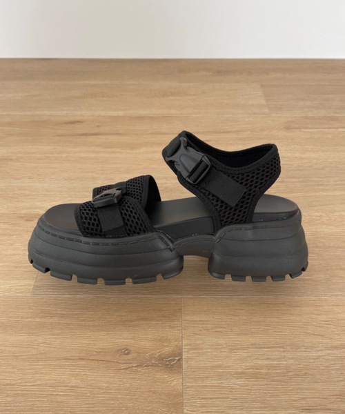 Didot.showroom（ディドット ショールーム）の「メッシュベルト厚底サンダル（サンダル・レディース・ブラック・22.5cm/23cm/23.5cm/24cm/24.5cm/25cm）」の13枚目の写真