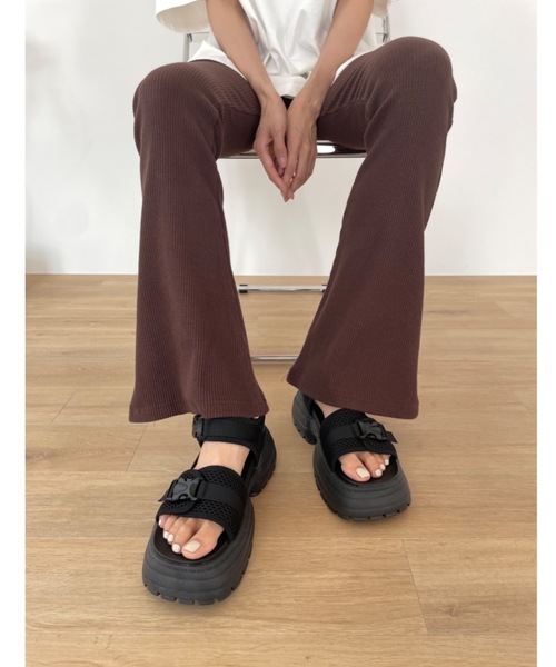 Didot.showroom（ディドット ショールーム）の「メッシュベルト厚底サンダル（サンダル・レディース・ブラック・22.5cm/23cm/23.5cm/24cm/24.5cm/25cm）」の8枚目の写真