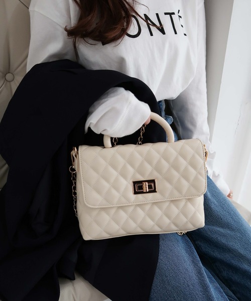 WEGO(ウィゴー)の「WEGO/キルティングハンドルミニチェーンショルダー(ショルダーバッグ・レディース・オフホワイト/ブラック・FREE)」の1枚目の写真