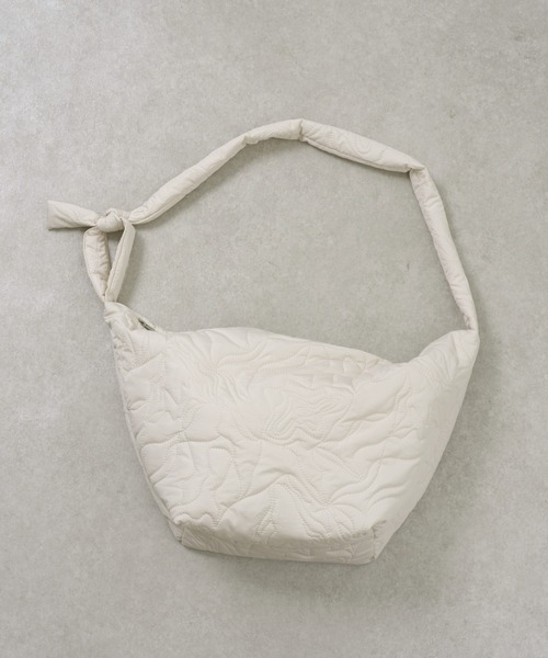 COLONY 2139（コロニートゥーワンスリーナイン）の「ニュアンス柄キルトボンディングショルダー（ショルダーバッグ・レディース・ブラック/アイボリー/サックスブルー・FREE）」の20枚目の写真