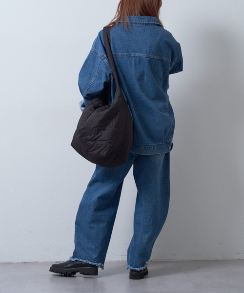 COLONY 2139（コロニートゥーワンスリーナイン）の「ニュアンス柄キルトボンディングショルダー（ショルダーバッグ・レディース・ブラック/アイボリー/サックスブルー・FREE）」の19枚目の写真