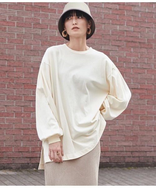 Settimissimo（セッティミッシモ）の「バックタックボリュームスリーブロングTシャツ（Tシャツ/カットソー・レディース・アイボリー/スミクロ/ブラウン・FREE）」の17枚目の写真