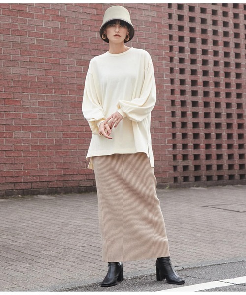 Settimissimo（セッティミッシモ）の「バックタックボリュームスリーブロングTシャツ（Tシャツ/カットソー・レディース・アイボリー/スミクロ/ブラウン・FREE）」の20枚目の写真