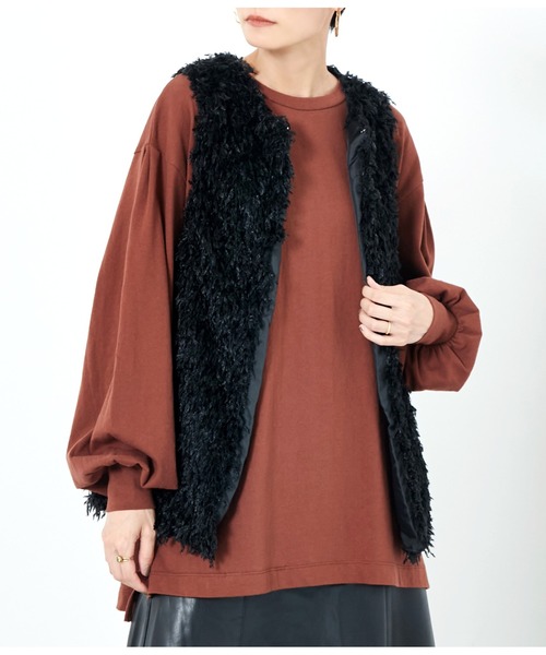 Settimissimo（セッティミッシモ）の「バックタックボリュームスリーブロングTシャツ（Tシャツ/カットソー・レディース・アイボリー/スミクロ/ブラウン・FREE）」の11枚目の写真