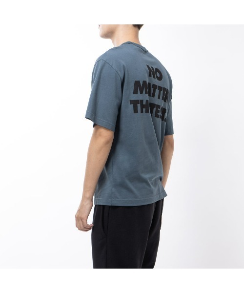 Reebok(リーボック)の「ノーマター ザ テスト Tシャツ / NO MATTER THE TEST GFX SS TEE(Tシャツ/カットソー・メンズ・ブルーグレー・X-SMALL/X-LARGE/SMALL/MEDIUM/LARGE/XX-LARGE)」の2枚目の写真