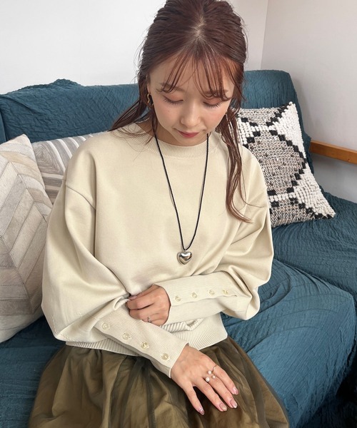 LOWRYS FARM（ローリーズファーム）の「スポンディッシュボタンロングスリーブ　968891（ニット/セーター・レディース・ベージュ/ブラック/その他/アイボリー・FREE）」の5枚目の写真