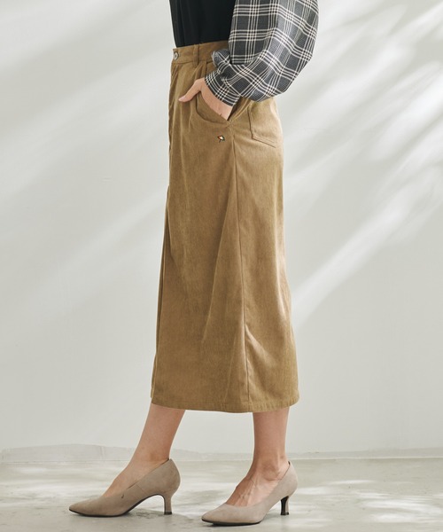 Arnold Palmer（アーノルドパーマー）の「コーデュロイ タックスカート（スカート・レディース・アイボリー/チャコールグレー/ライトベージュ・S/L/M）」の9枚目の写真