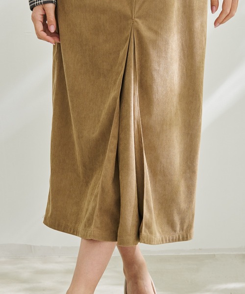 Arnold Palmer（アーノルドパーマー）の「コーデュロイ タックスカート（スカート・レディース・アイボリー/チャコールグレー/ライトベージュ・S/L/M）」の7枚目の写真