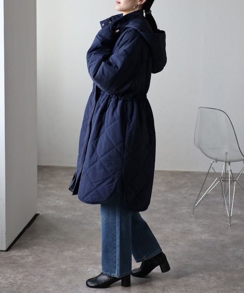 sakishimatokyo（サキシマトーキョー）の「【選べる着丈】中綿ダイヤキルティングコート＜フード部分取外し可能＞ /パディング（ノーカラーコート・レディース・アイボリー/ネイビー/ブラック/ブラック系その他/ブルー系その他/ホワイト系その他・FREE）」の18枚目の写真