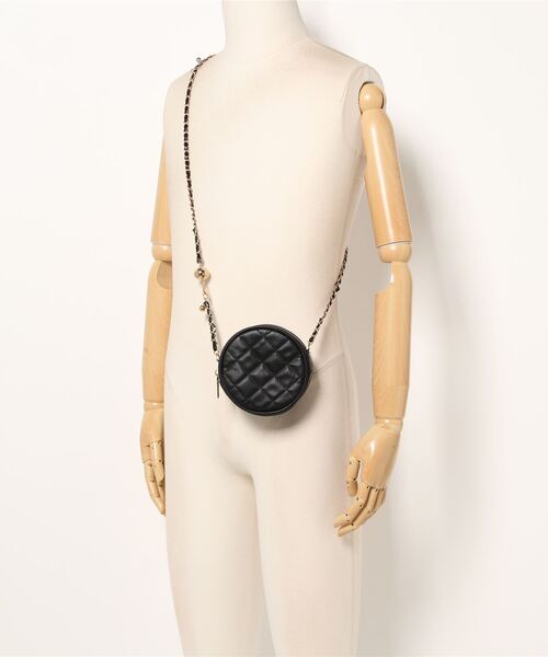 NOISE MAKER（ノイズメーカー）の「キルティングラウンドミニチェーンショルダー（ショルダーバッグ・レディース・ブラック・FREE）」の10枚目の写真