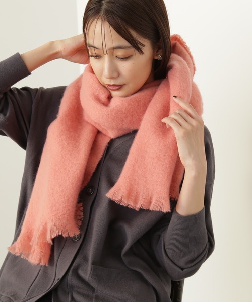 N.（N. Natural Beauty Basic）（エヌエヌナチュラルビューティーベーシック）の「◆ブークレーシャギー無地ストール（ストール/ショール・レディース・ライトグリーン/オフホワイト/サーモンピンク・ﾌﾘ-）」の5枚目の写真