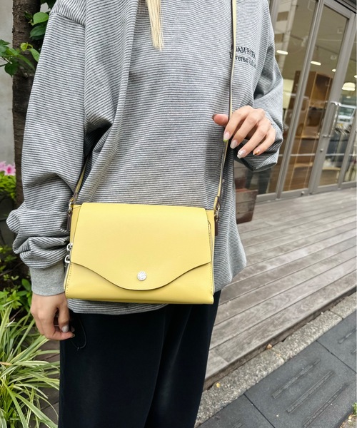 Legato Largo(レガートラルゴ)の「Legato Largo / かるいかばんPUお財布ショルダー / LG-P0113Z(ショルダーバッグ・レディース・ベージュ/ラベンダー/キャメル/アイボリー/ブラック/シルバー/オリーブ/イエロー/ライトブルー・ONESIZE)」の7枚目の写真