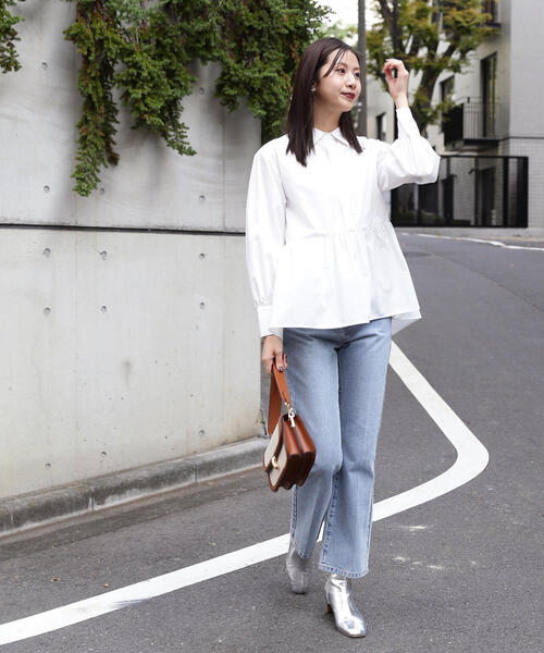 N.(N. Natural Beauty Basic)(エヌエヌナチュラルビューティーベーシック)の「◆テールカットペプラムブラウス(シャツ/ブラウス・レディース・ストライプ/ブルー/オフホワイト・MEDIUM)」の8枚目の写真