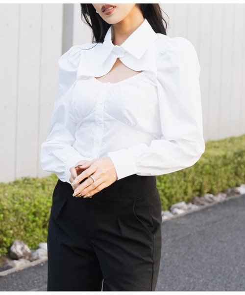 LATINA（ラティーナ）の「胸開き ギャザー ブラウス シャツ 襟付き 長袖（シャツ/ブラウス・レディース・ブラック/ホワイト・FREE）」の21枚目の写真