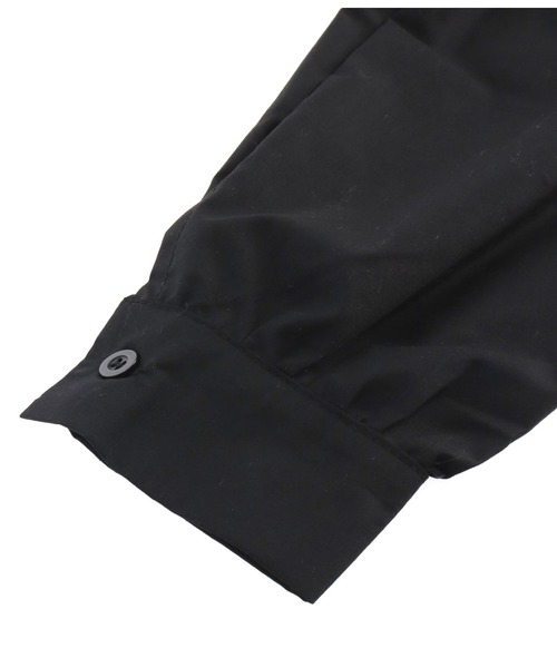 LATINA（ラティーナ）の「胸開き ギャザー ブラウス シャツ 襟付き 長袖（シャツ/ブラウス・レディース・ブラック/ホワイト・FREE）」の4枚目の写真