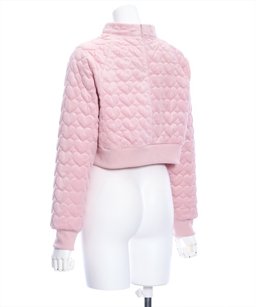 clear（クリア）の「ハートキルティングショート丈トップス[セットアップ可能]（スウェット・レディース・ブラック/グレイッシュベージュ/アイボリー/ピンク・F）」の7枚目の写真