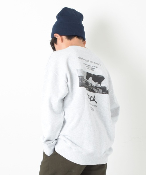 GLAZOS（グラソス）の「【大人向けサイズあり】【再入荷】【プチプラ】【あったか】裏起毛・アソートバックフォトプリントトレーナー（その他トップス・キッズ・ブラック/オートミール/グリーン/ブルー・170cm/150cm/140cm/160cm/130cm）」の3枚目の写真