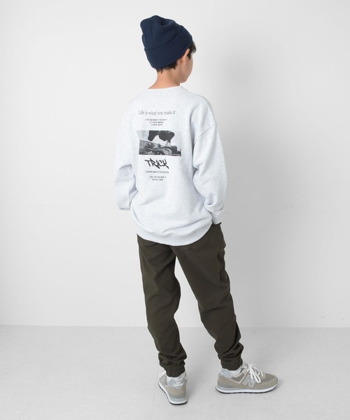 GLAZOS（グラソス）の「【大人向けサイズあり】【再入荷】【プチプラ】【あったか】裏起毛・アソートバックフォトプリントトレーナー（その他トップス・キッズ・ブラック/オートミール/グリーン/ブルー・170cm/150cm/140cm/160cm/130cm）」の5枚目の写真